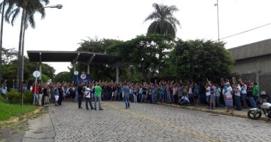 Eaton está obrigada a respeitar o direito dos trabalhadores de participarem das assembleias e greves Eaton está obrigada a respeitar o direito dos trabalhadores de participarem das assembleias e greves