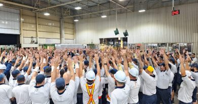 Toyota: sem avanços nas negociações, trabalhadores paralisam produção na fábrica