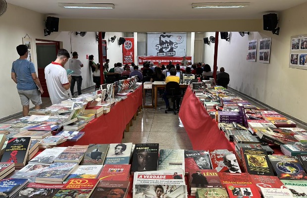 FEIRA DO LIVRO